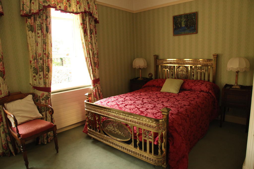 Hotel Roscaoin House Westport Pokoj fotografie